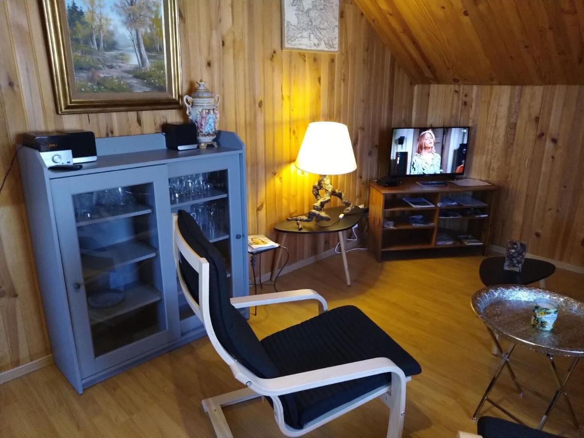 Carlsbourg Cozy Apartment In Paliseul With Garden מראה חיצוני תמונה