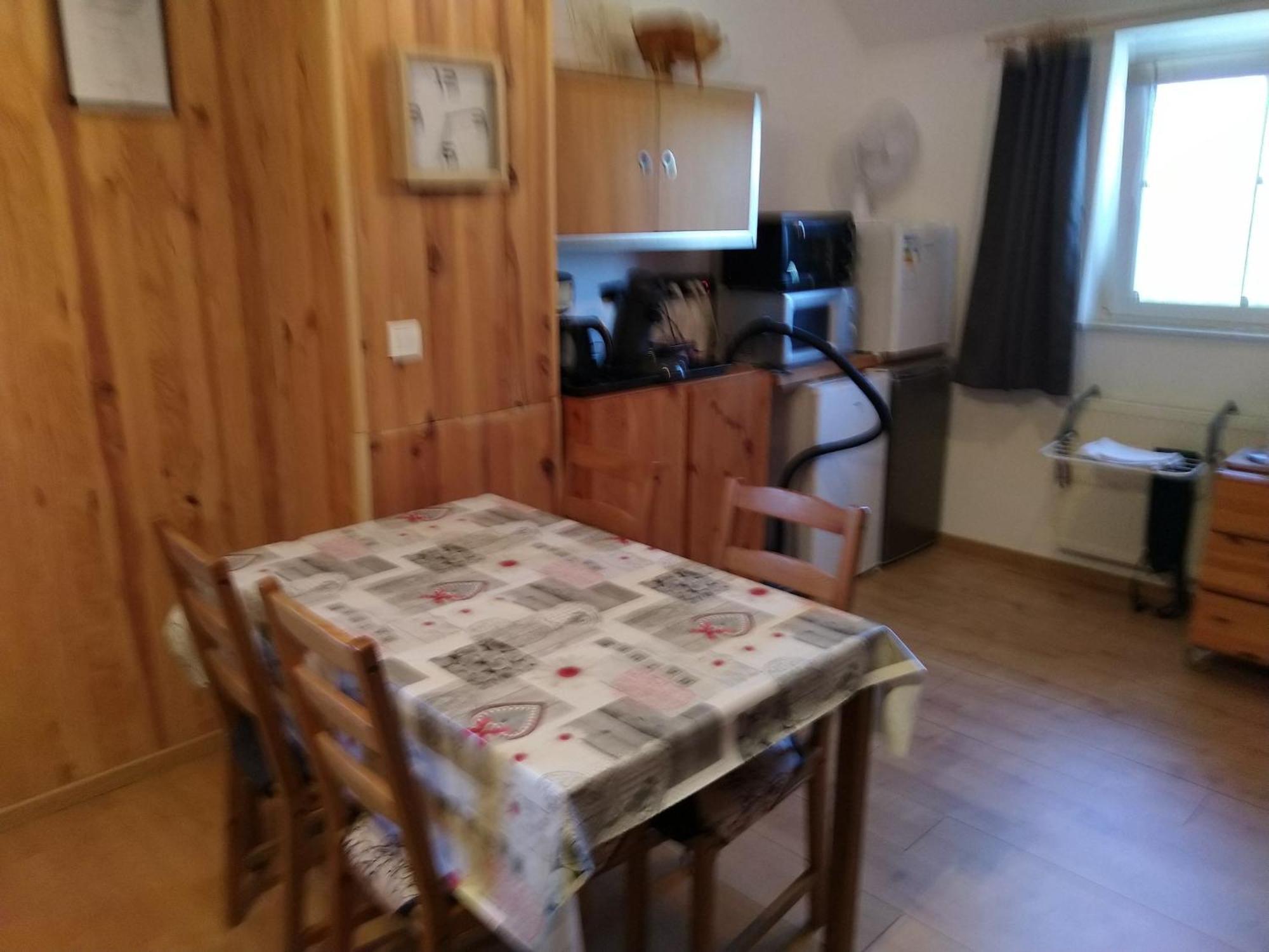 Carlsbourg Cozy Apartment In Paliseul With Garden מראה חיצוני תמונה
