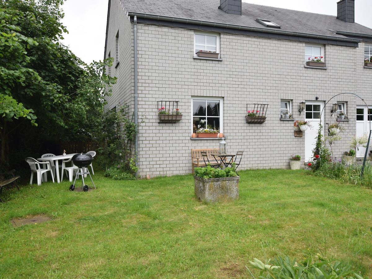Carlsbourg Cozy Apartment In Paliseul With Garden מראה חיצוני תמונה